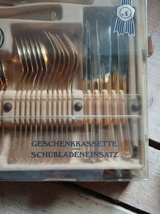 Cadou Craciun ,Set tacâmuri aurite