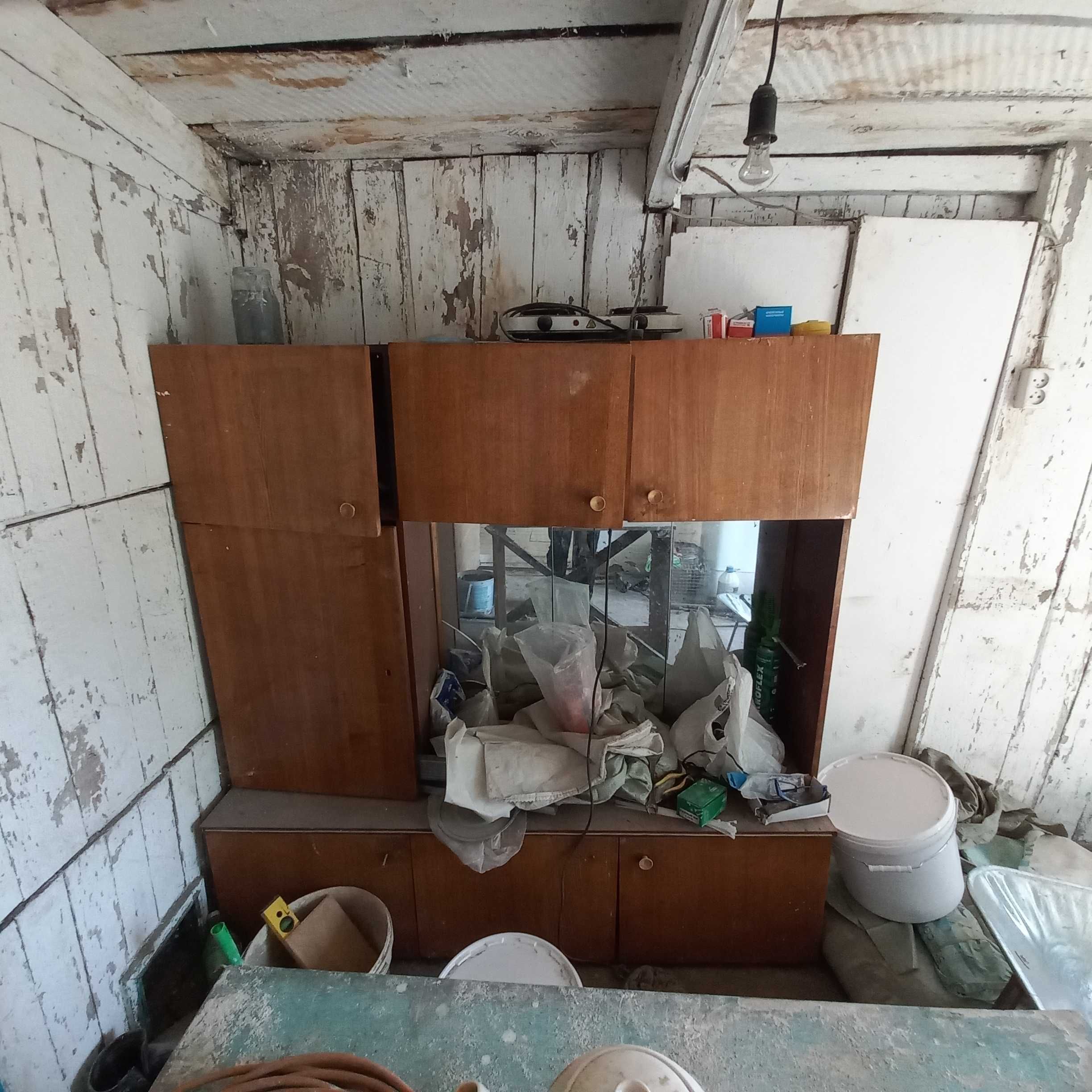 Отдам даром шкаф