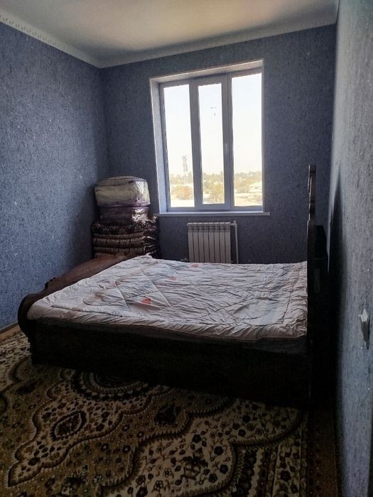 3 xonali Kvartira sotiladi