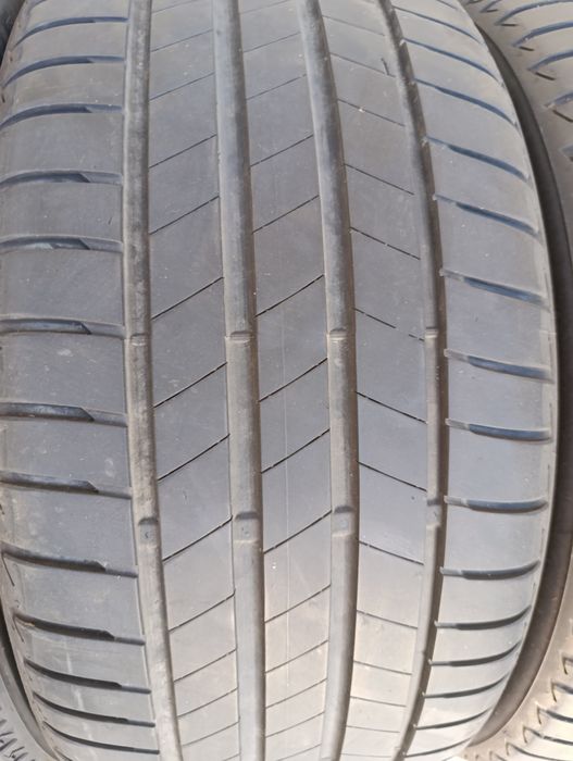Летни гуми Bridgestone 245/40/19 Turanza T 005