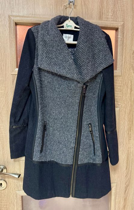 Дамско зимно палто Guess XS-S, черно