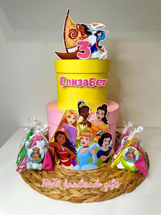 Картонени торти / бутафорна торта