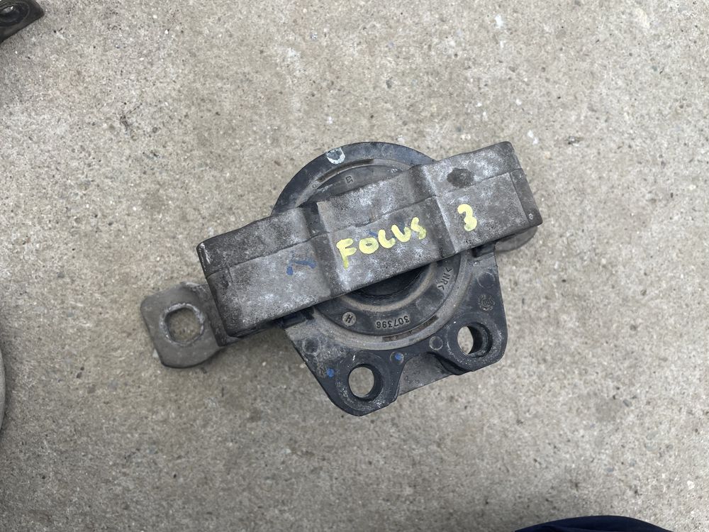 Tampon / suport motor cutie Ford Focus Mk 3 diesel euro 5