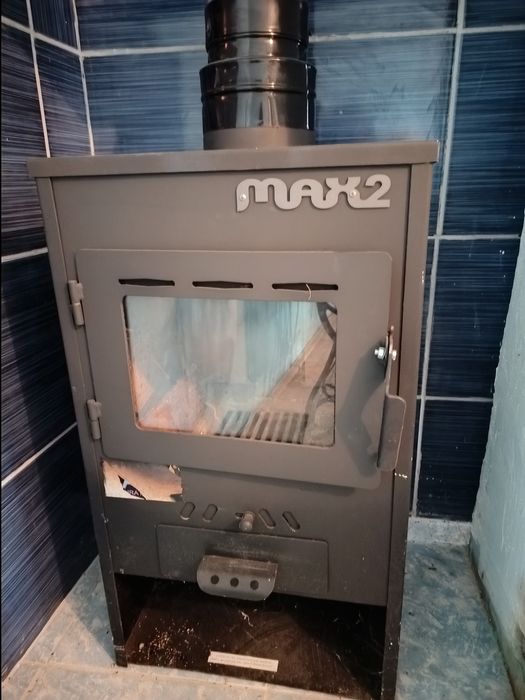 Vând Șemineu Max 2