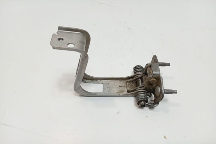 Balama usa 8200006259G Renault Trafic a 3-a generatie seria