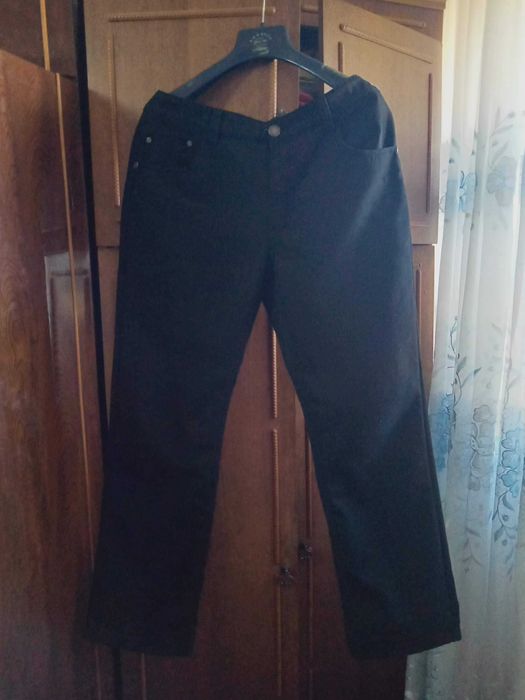 Джинсы  мужские  новые зимние  раз 50  6000 тенге  синие - 5000 тг