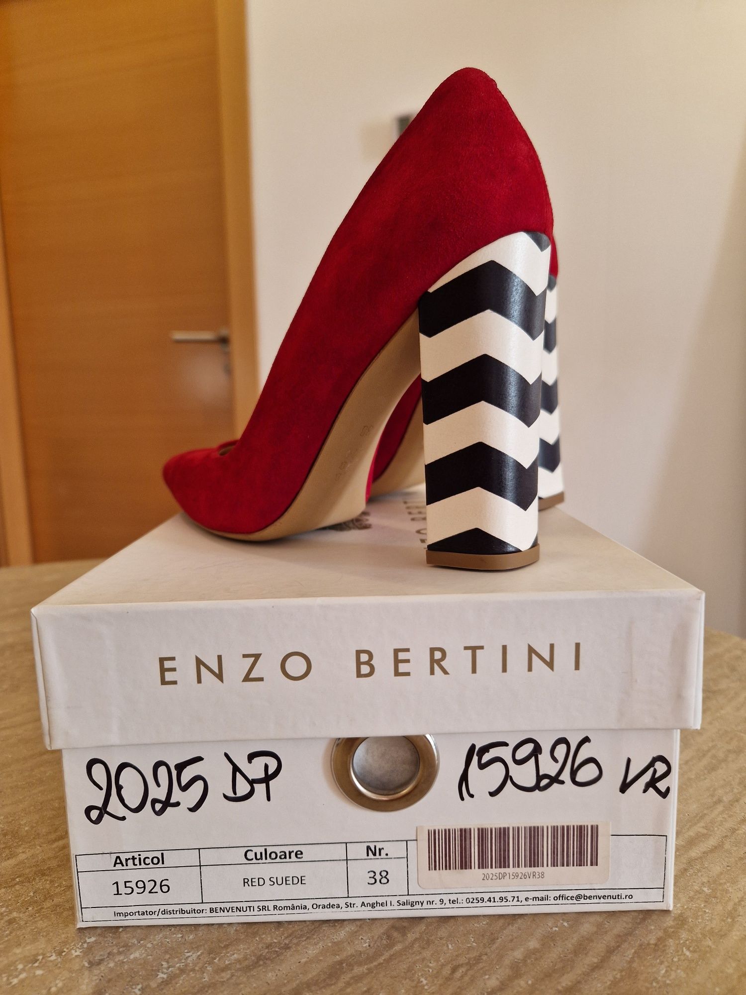 Pantofi Enzo Bertini Premium - Rosii din piele intoarsa - Toc 11 cm