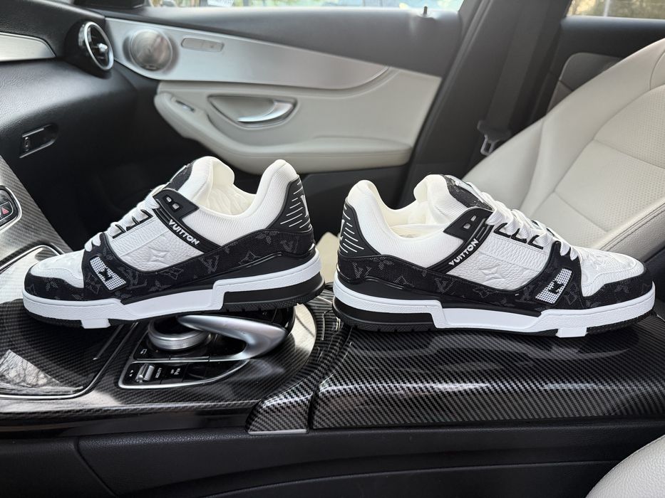 Louis Vuitton Trainer Premium