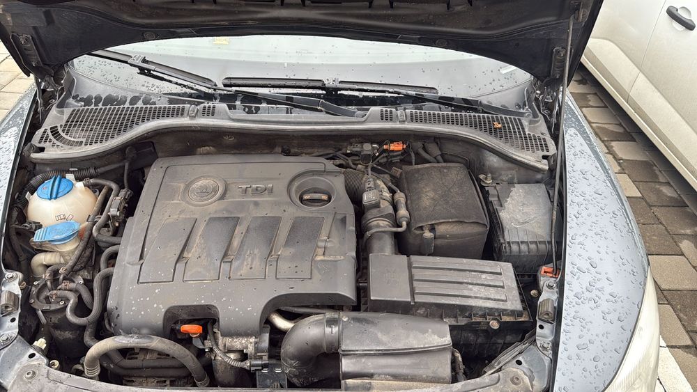 Skoda Octavia Mașina este în stare bună de funcționare.