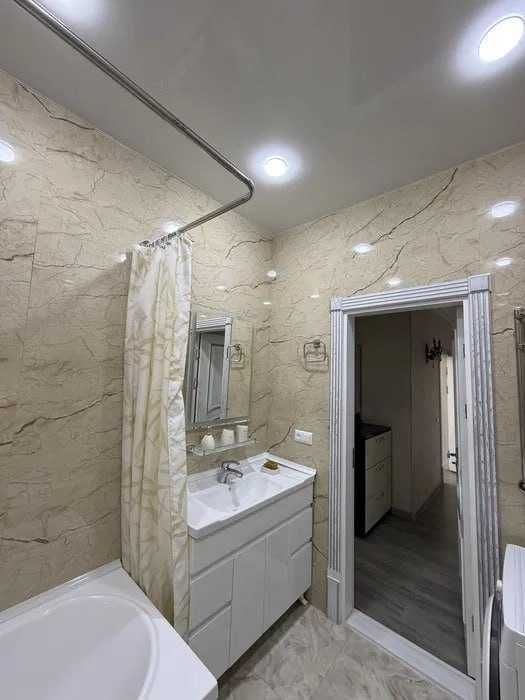 Минор метро 2 комнат ц5 ц2 напротив Алайский базар срочно аренда Киет