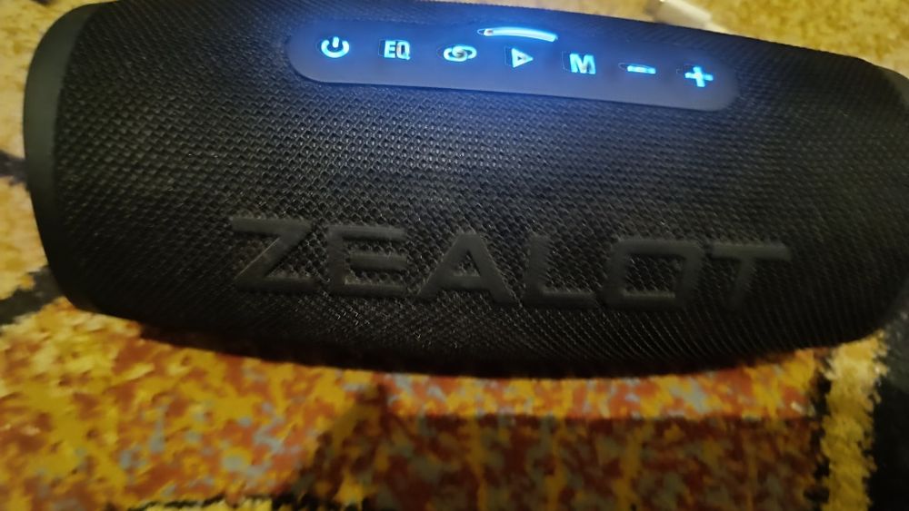 Boxa  Zealot S56