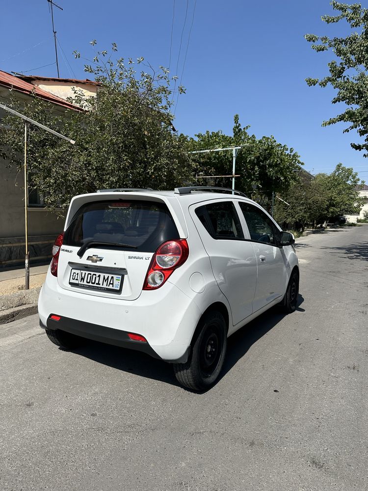 Spark avtomat 4 pozitsa toza sotiladi