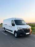 Renault Master 2020 in 4 panouri