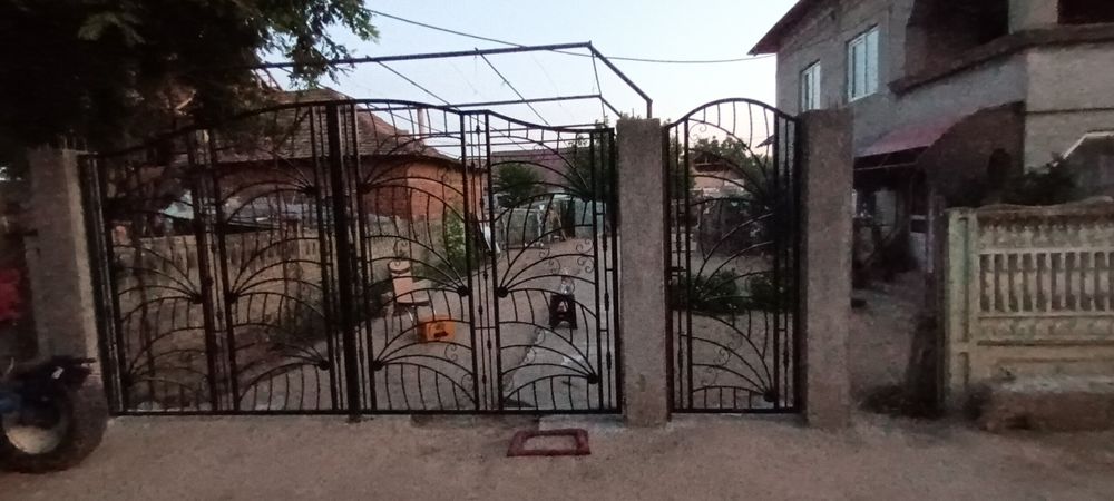 Porti fier forjat  ,balustrada și confecții metalice