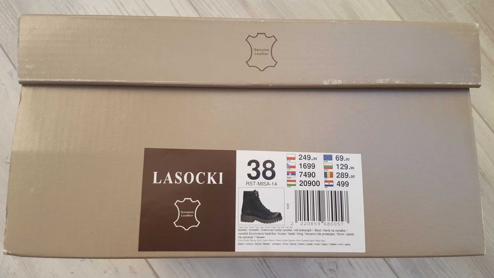 Черни дамски кожени боти Lasocki размер 38 от набук