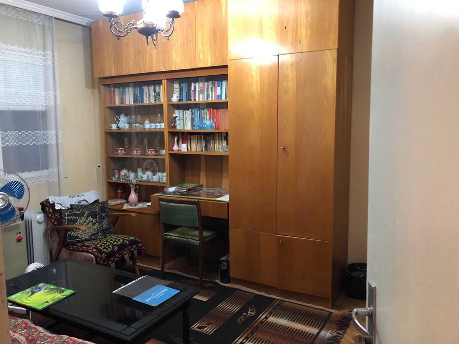 Продава се Двустаен апартамент в Пловдив, Център - 65 кв.м за 862 €/кв.м - Снимка #2