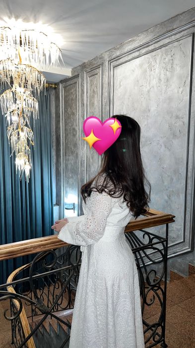 Продаю белое платье размер S