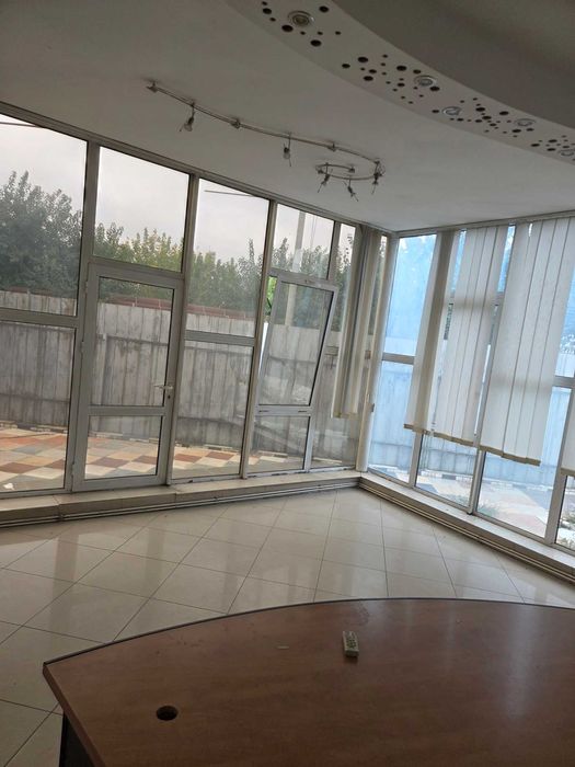 Cladire birouri si depozit + Casa de locuit