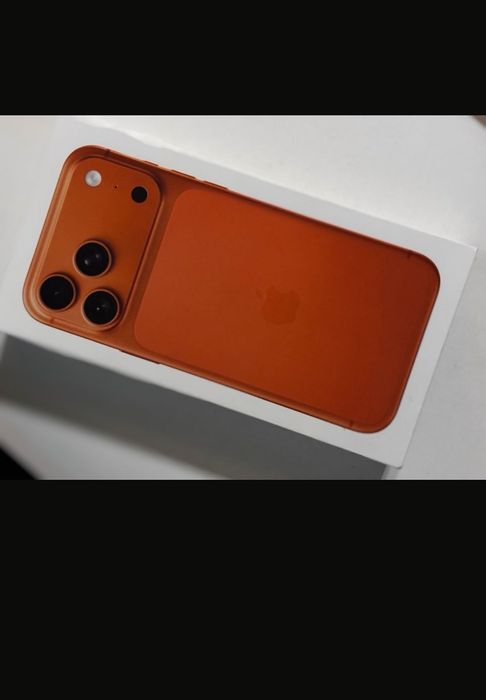 iPhone 17 Pro Max 256 gb orange cosmic