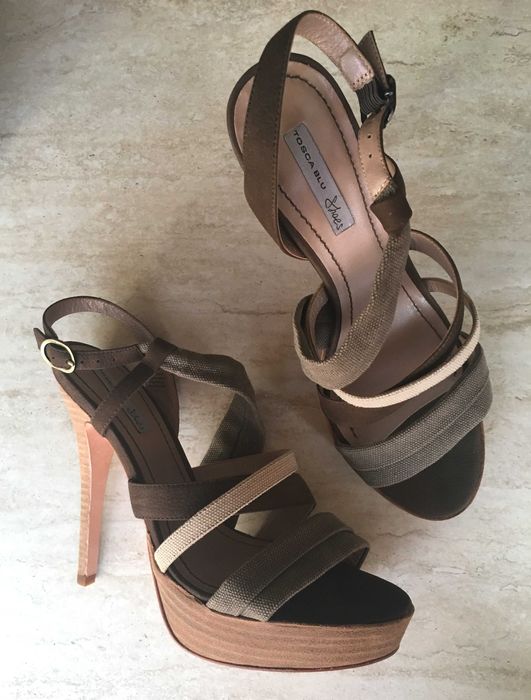 Нови сандали Tosca Blu