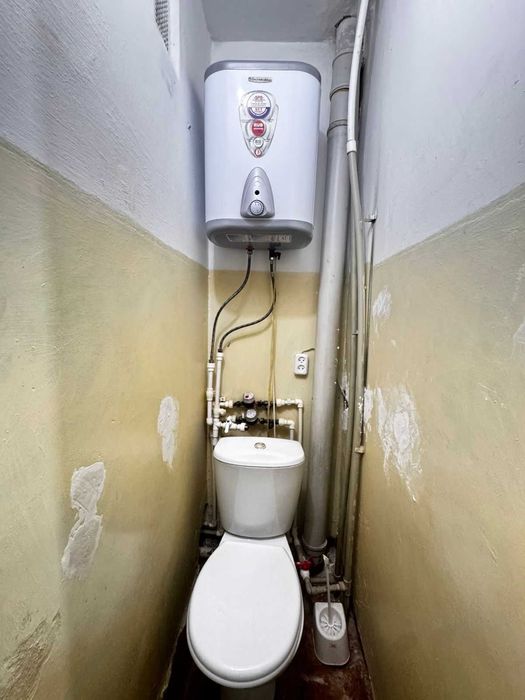 Продам 1 комн квартиру ЦЕНТР города 4 мкр 2 этаж