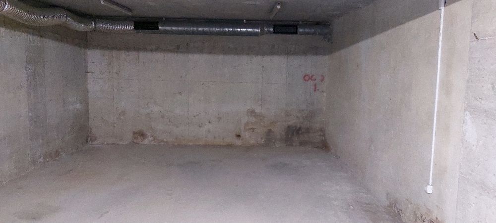 Дава се под наем Гараж / Паркомясто в Варна, Автогара - 12 кв.м за 150 € - Снимка #3