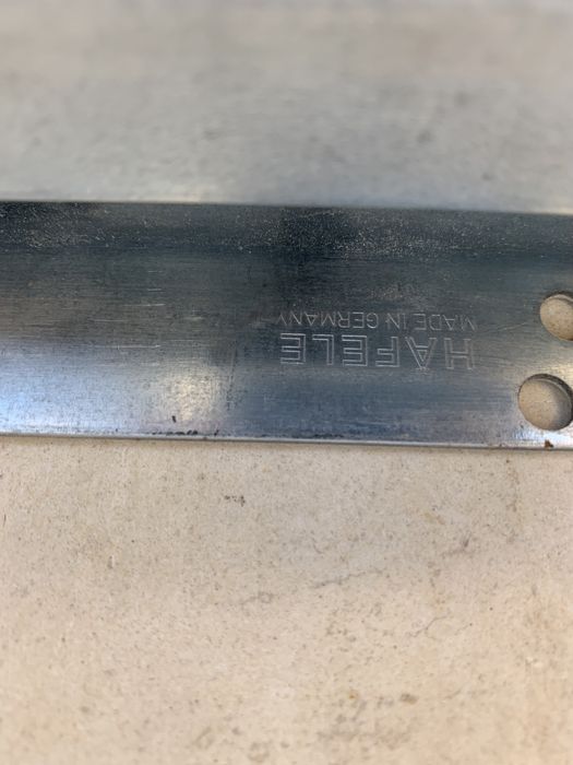 Push механизми за мебели Hafele