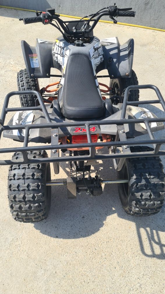 Vând atv KDX PRO