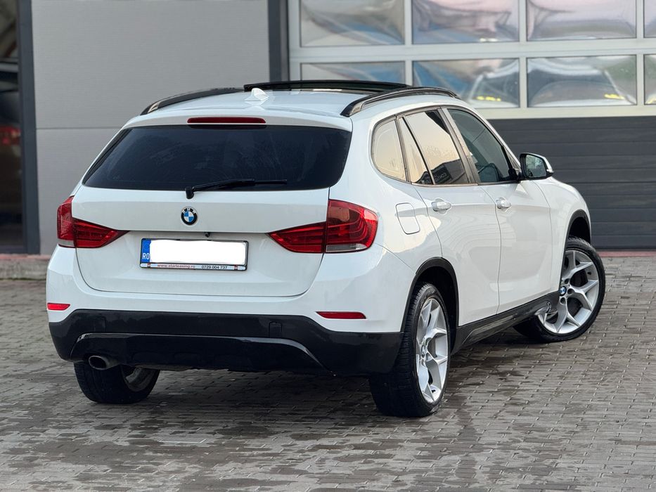 BMW X1 2013 2.0 Diesel 143cp X-drive Panorama/Cutie automata/Navi mare