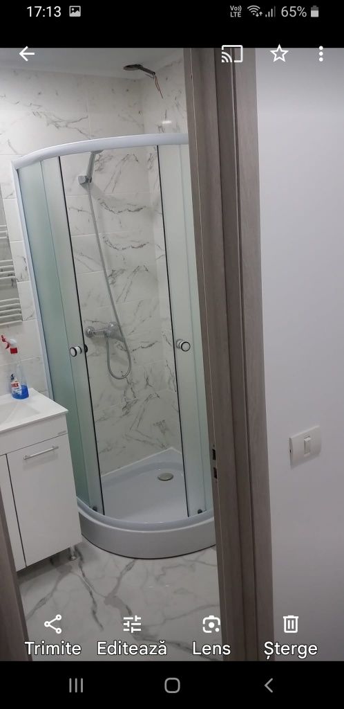 Apartament cu 4 camere de închiriat