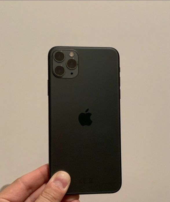 Айфон 11 Про.