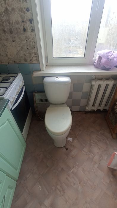 Унитаз 15000 в хорошем состоянии