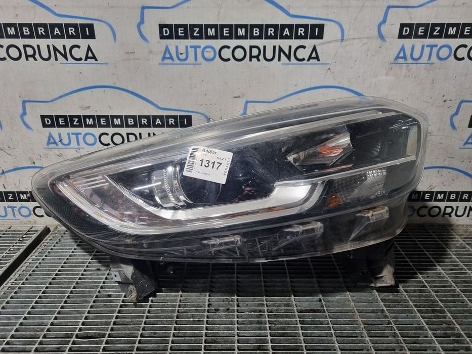 Far Dreapta Renault Kadjar 2015 - 2018 SUV 4 Usi (1317) Cu lupă 260107703R