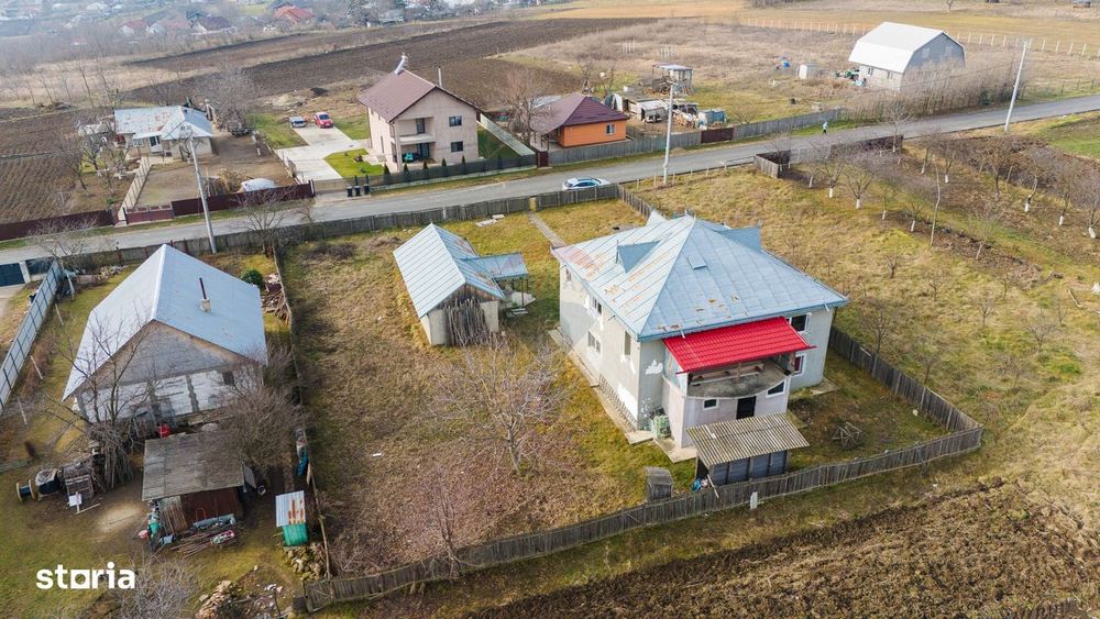 Casă / Vilă cu 6 camere de vânzare