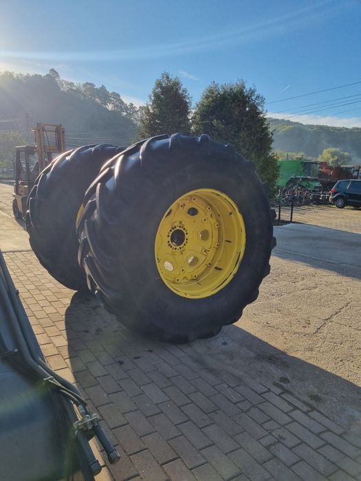 Jante cu anvelope 800/65R38 tractor John Deere