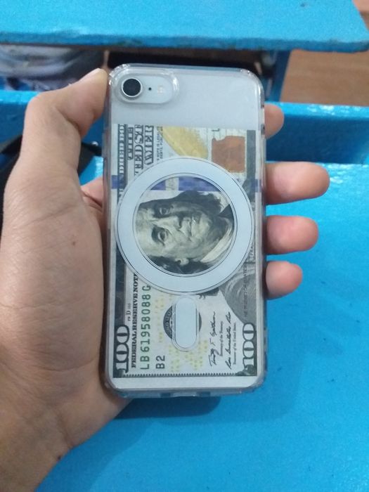 Iphone 8  64 gb ideal