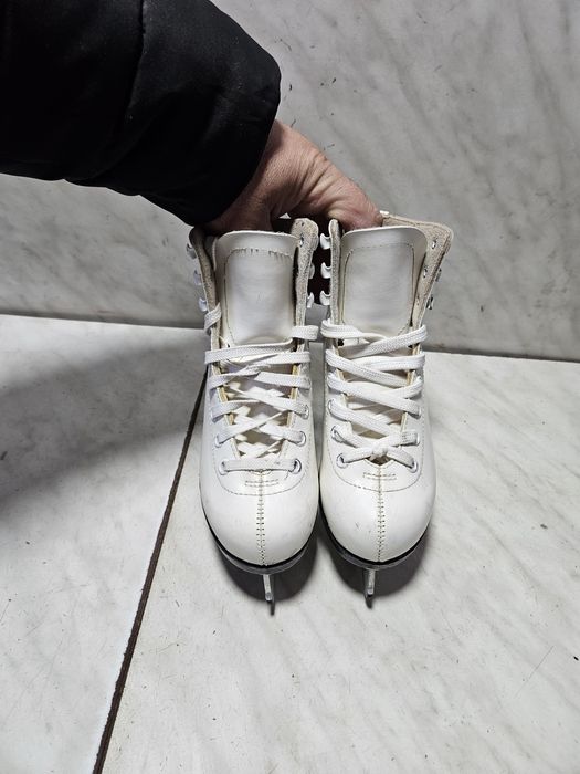 Patine gheata 102 patinaj artistic   marime 30  ( 20 cm)