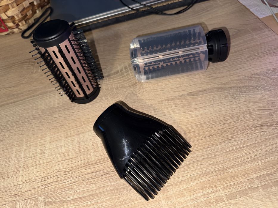 Въртяща се четка-сешоар за коса на марката Remington