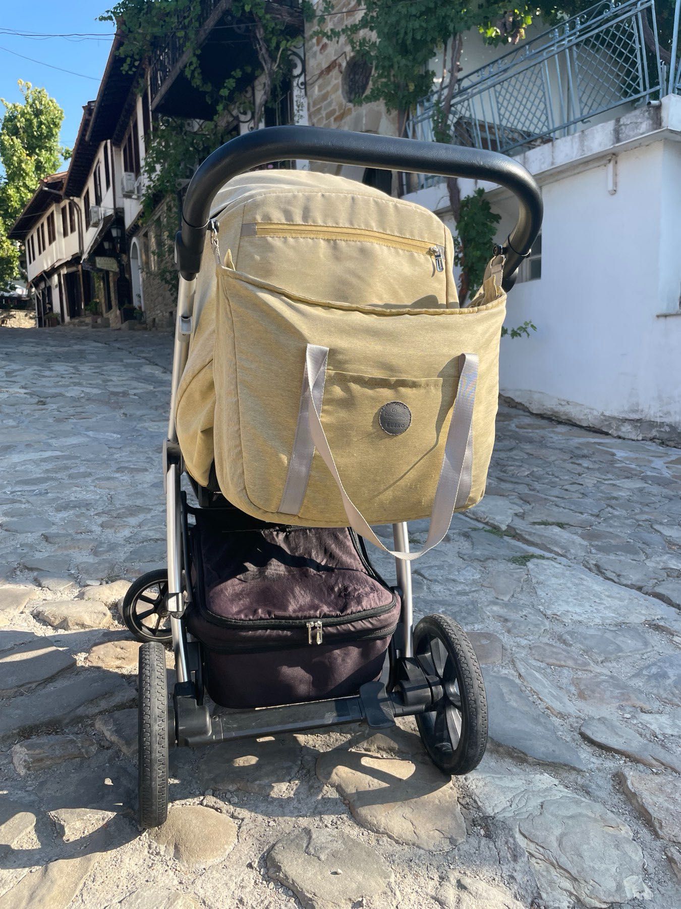 Бебешка количка Bueno Baby Design + Подарък Зимен гащеризон