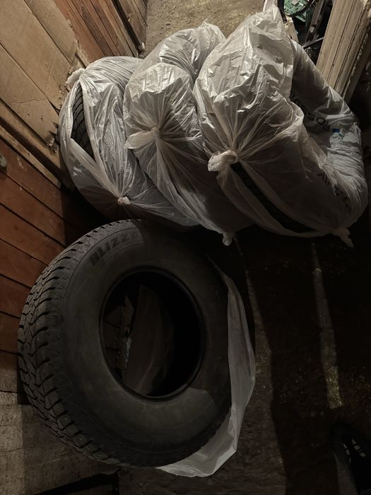 Комплект шин Bridgestone Blizzak 265 70 r16