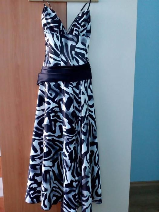 Официална рокля...