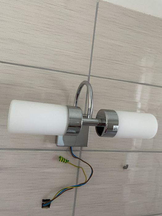 Vand aplica Led -baie