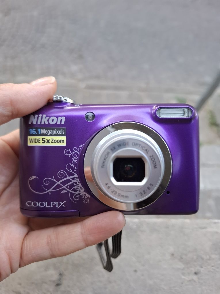 Компактен дигитален фотоапарат NIKON COOLPIX A10