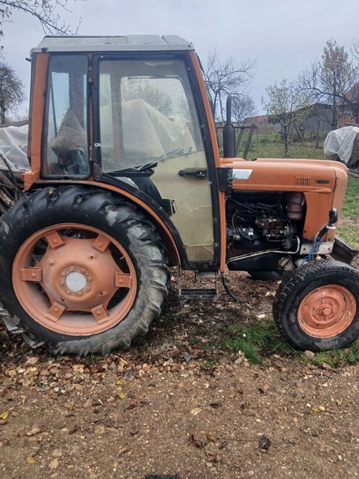 Tractor fiat 411