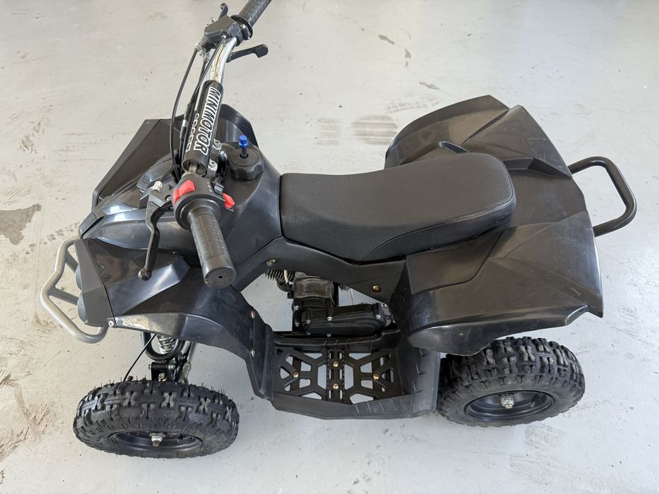 Atv copii 49cc utilizat foarte putin