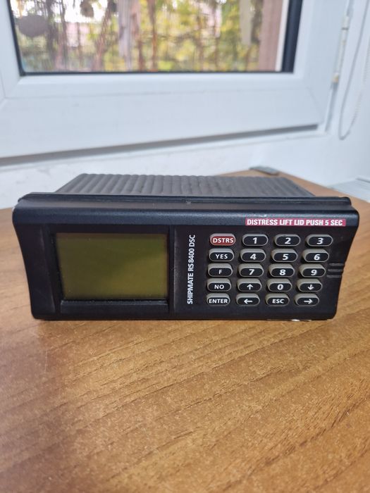 Radiotelefon Simrad Shipmate RS8400 dsc