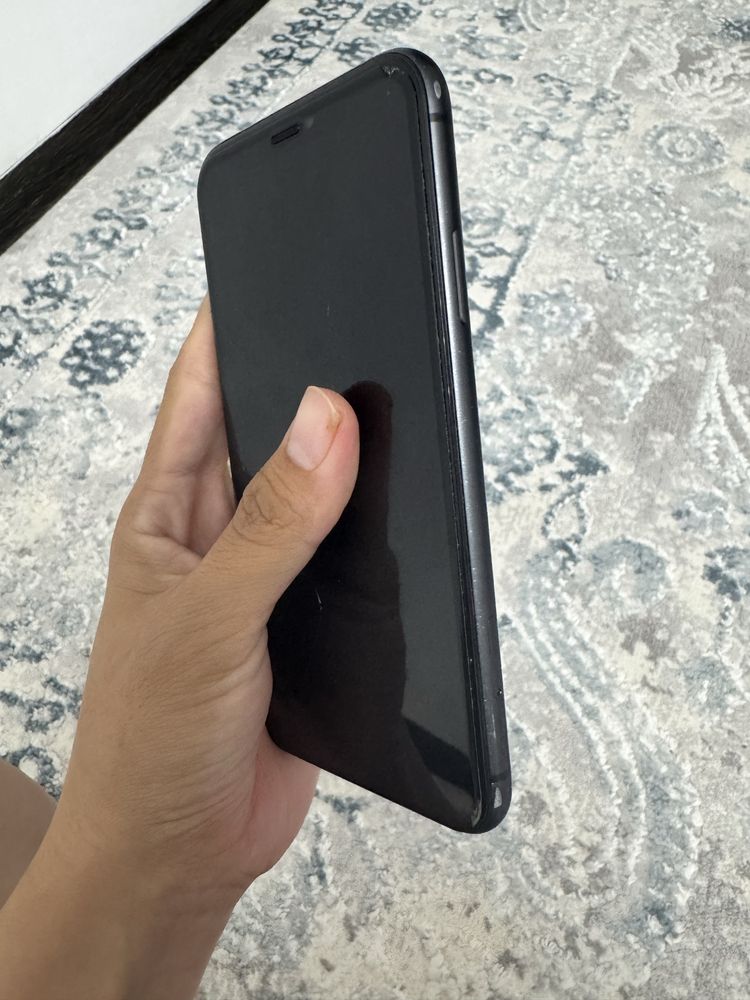 Iphone 11 в хорошем состоянии