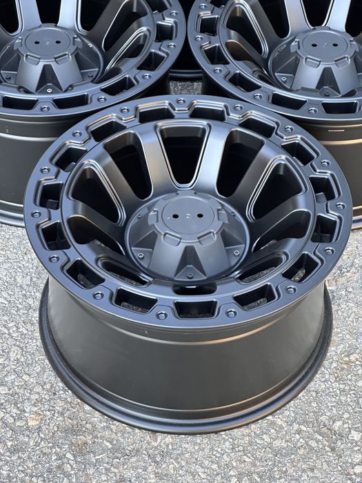 Off Road Джанти 17 “ цола 6х139.7 9j ET 10 чисто нови Patrol Toyota