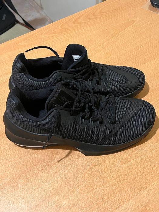 Продавам оригинални маратонки Nike номер 44