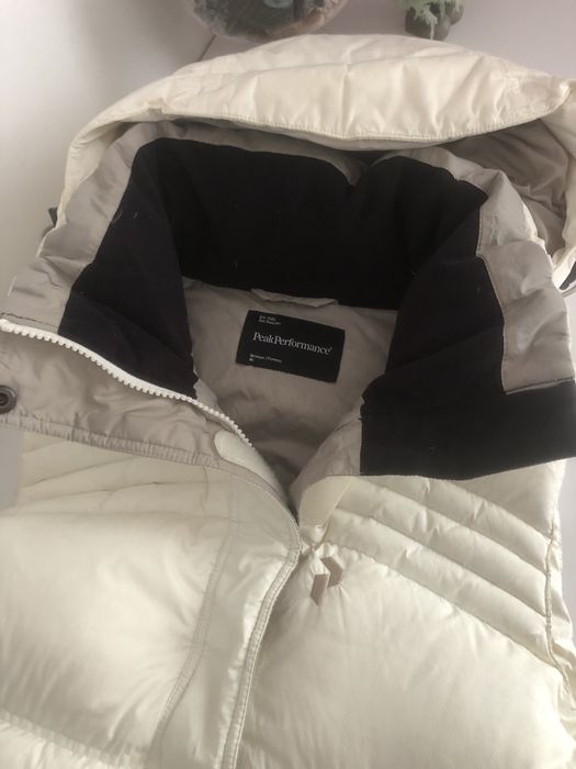 Дамски елек peak performans